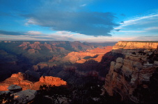 grandcanyon03-near-sunset.jpg (251728 bytes)